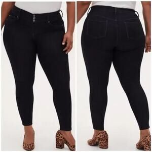 Torrid Women's Black Straight Leg Jeans